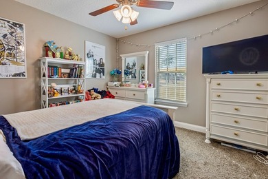 Move-in ready home located in the highly sought-after Baymeadows - photo 12