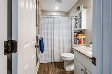 Move-in ready home located in the highly sought-after Baymeadows - photo 13