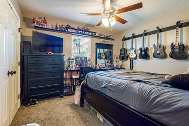 Move-in ready home located in the highly sought-after Baymeadows - photo 15