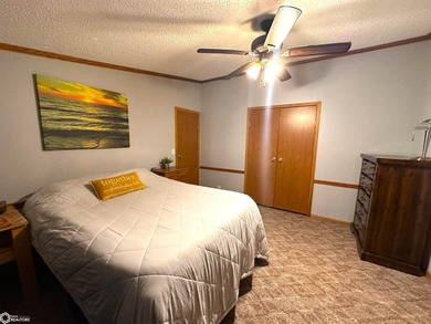 Experience Panoramic lake front views with second tier pricing - photo 19