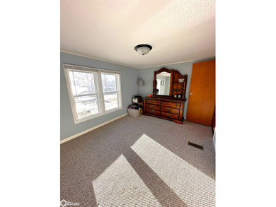 Experience Panoramic lake front views with second tier pricing - photo 23
