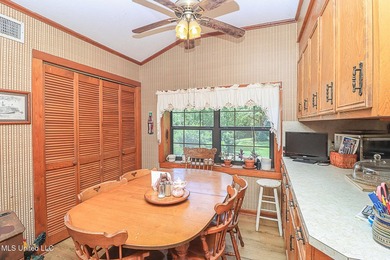 Escape to your own private retreat. This 3 bedroom 2 bathroom - photo 40