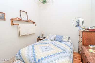 Escape to your own private retreat. This 3 bedroom 2 bathroom - photo 57
