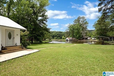 The coziest 3 bedroom 2bath home on the Black Warrior River - photo 4