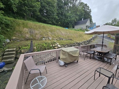 Check out this fully remodeled 3-bed, 2-bath home with a heated - photo 8