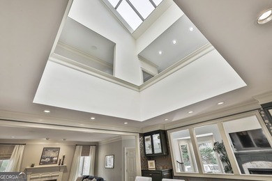 Welcome to this Smokerise Estate, where timeless elegance meets - photo 23