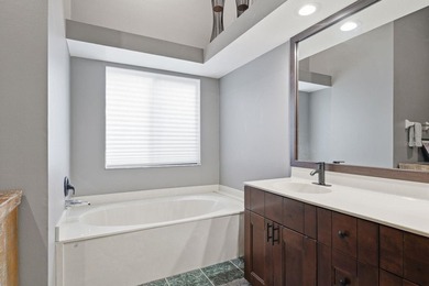 Welcome to this beautiful Palm Harbor pool home, offering over 1 - photo 27