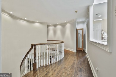 Welcome to this Smokerise Estate, where timeless elegance meets - photo 42