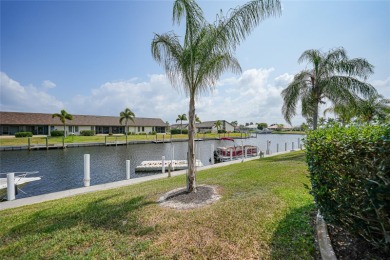 If you are looking for a TURNKEY FULLY FURNISHED, GROUND FLOOR - photo 42
