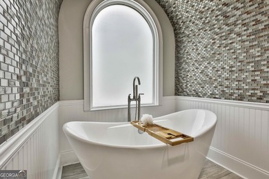 Welcome to this Smokerise Estate, where timeless elegance meets - photo 59