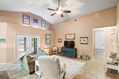 Now is your chance to own this beautifully maintained 2 bedroom - photo 8