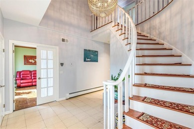 Richmondtown Luxury All-Brick Colonial Located in the - photo 14