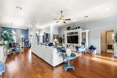 Luxury living in the gated golf course community of Masters - photo 6