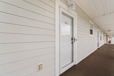 CHECK OUT THIS AMAZING UNIT on ARROWHEAD GOLF COURSE IN - photo 29