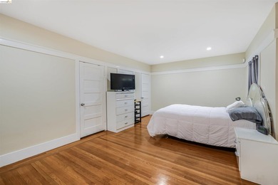 Welcome to 6007 San Pablo Avenue; a well-located 3-bedroom - photo 32