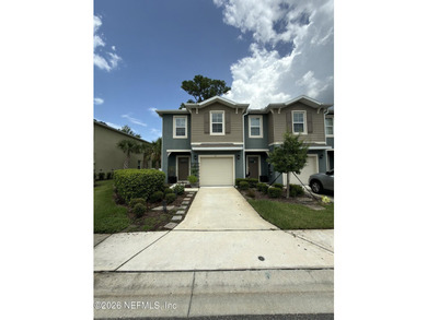 Light, bright and inviting! Built in 2022, this beautifully - photo 1