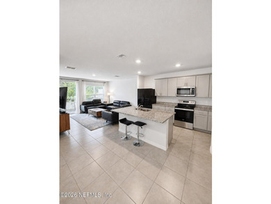 Light, bright and inviting! Built in 2022, this beautifully - photo 5