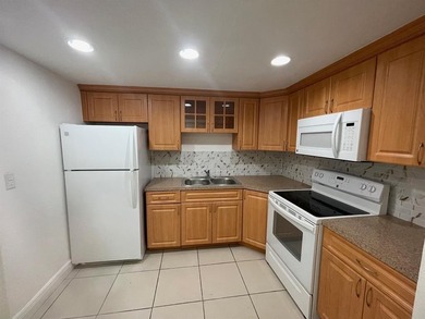 Prime location Real Estate in highly desirable Fontainebleau