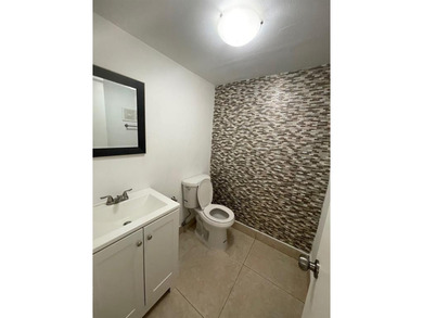 Prime location Real Estate in highly desirable Fontainebleau