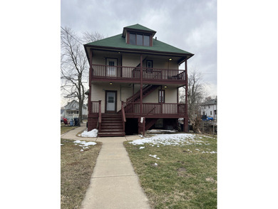 Detroit River Home For Sale in Wyandotte Michigan