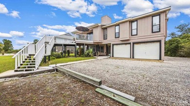 This warm and welcoming Ono Island waterfront home in Orange - photo 12