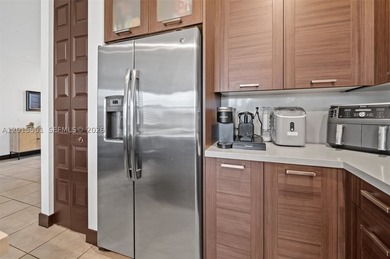 Discover this exquisite 3-bedroom, 2.5-bathroom residence - photo 16