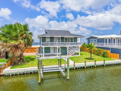 Welcome to waterfront living in the exclusive Key Allegro - photo 4