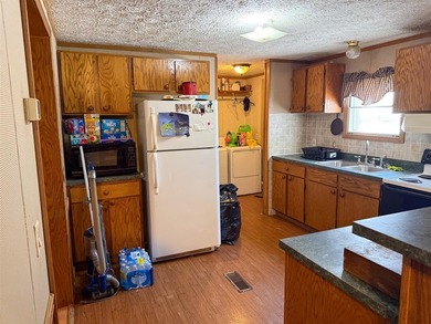 Charming Country Home with Stunning Sunset Views 3 Bed | 2 Bath - photo 3