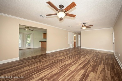Move right in and start enjoying all that Ocean Springs has to - photo 10
