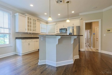 Custom built brick & stone ranch on cul-de-sac in one of Mason's - photo 16
