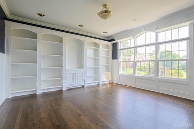 Custom built brick & stone ranch on cul-de-sac in one of Mason's - photo 26
