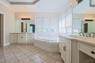 Custom built brick & stone ranch on cul-de-sac in one of Mason's - photo 35