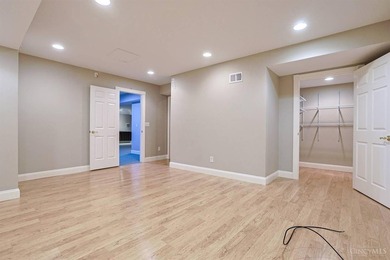 Custom built brick & stone ranch on cul-de-sac in one of Mason's - photo 44