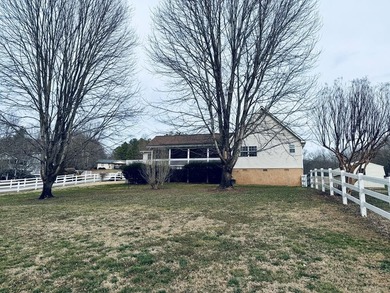 Lake Chatuge Home For Sale in Hayesville North Carolina