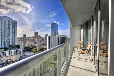Beautifully furnished 1BR/1BA residence in Icon Brickell Tower - photo 1