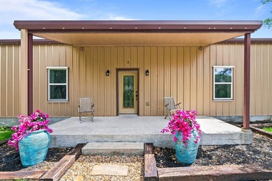 Home AND Shop AND Efficiency!! This custom-built - photo 1