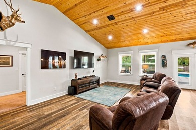 Home AND Shop AND Efficiency!! This custom-built - photo 8