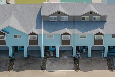 Enjoy the best of waterfront living at Gables of Copano Vista! - photo 1