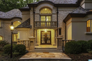 At the heart of Shoal Creek, this extraordinary - photo 5