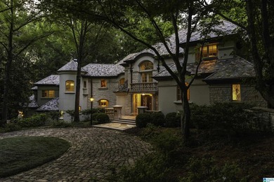 At the heart of Shoal Creek, this extraordinary - photo 6