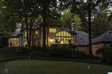 At the heart of Shoal Creek, this extraordinary - photo 9