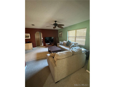 Crystal River Cutie! 2 BR/2 bath split floor plan with beautiful - photo 3