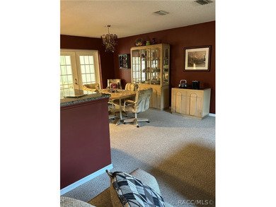 Crystal River Cutie! 2 BR/2 bath split floor plan with beautiful - photo 5