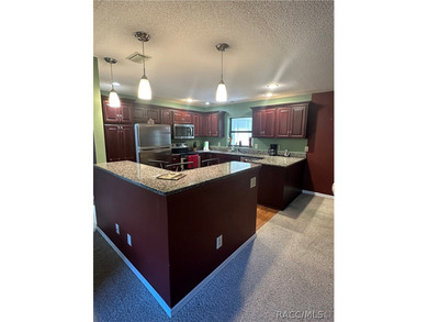 Crystal River Cutie! 2 BR/2 bath split floor plan with beautiful - photo 10
