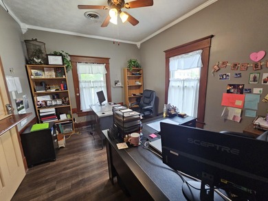 This is a very spacious office complex that can easily be made