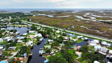 Fisherman's Paradise!!! Canal Front home with Sunset views in - photo 23