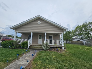 This is a very spacious office complex that can easily be made