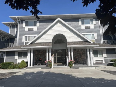 Lake Condo For Sale in Fort Gratiot, Michigan