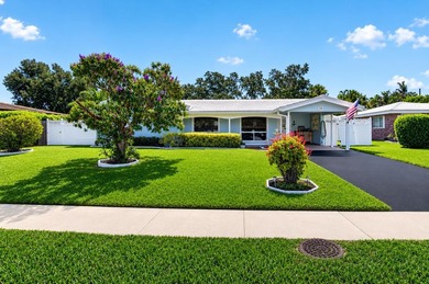 Great opportunity to own a pool home in the highly desirable - photo 1