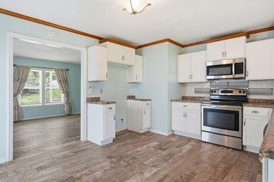 Welcome to 809 N Kossuth, a completely updated and remodeled 3 - photo 9